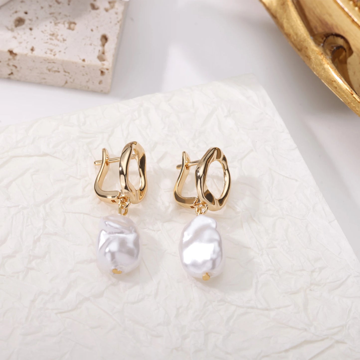 Circle Earrings For Women Vintage Punk Baroque Pearl Earrings Stainless Steel Ear Clip Women Jewelry Imitation Pearl